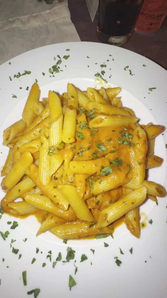 Taylor Johnson_Rodrigo Ristorante Pizzeria_Cadenabbia_review