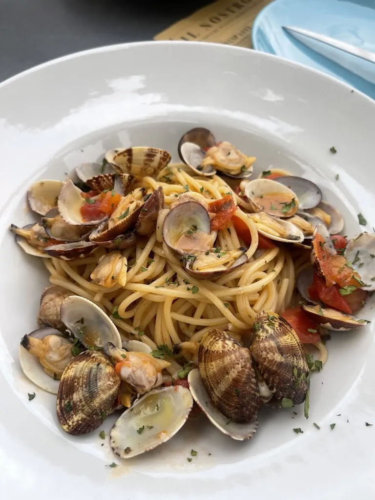 Kook Rodbangyang_Risto Bar Company Vecchia Maiolica_Cadenabbia_review