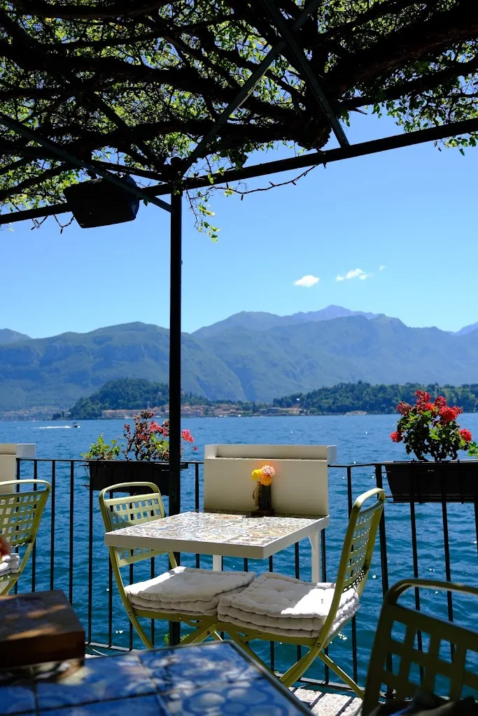 Vittoria 1894 - Cocktail Bar & Bistrot_Cadenabbia_slider_image_3