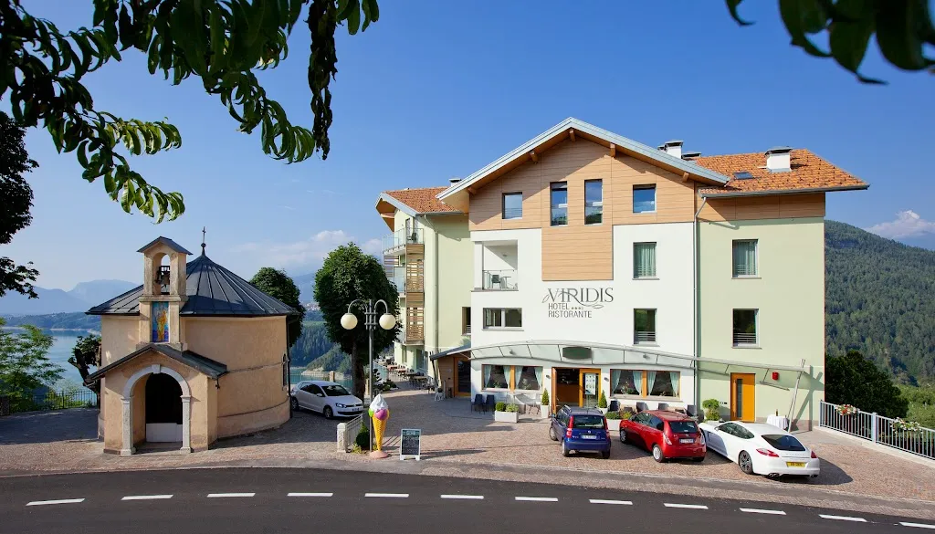 Hotel Ristorante Gelateria Viridis_Cagno_slider_image_1