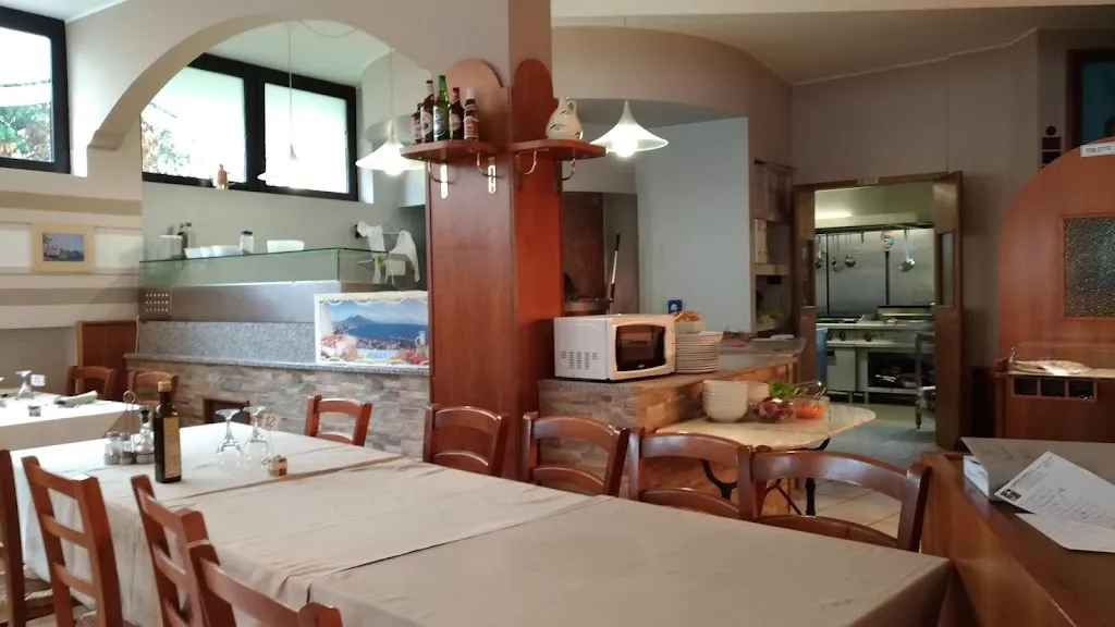 Ristorante Pizzeria La Lampara restaurant in Calcinate