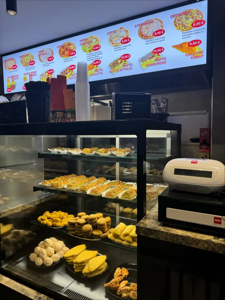 Rosa Turkish Kebap Pizza & Grill & Bar restaurant in Cabiate