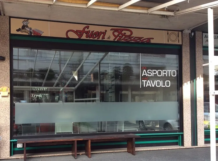 Pizzeria D'Asporto Fuori di Pizza restaurant in Cabiate