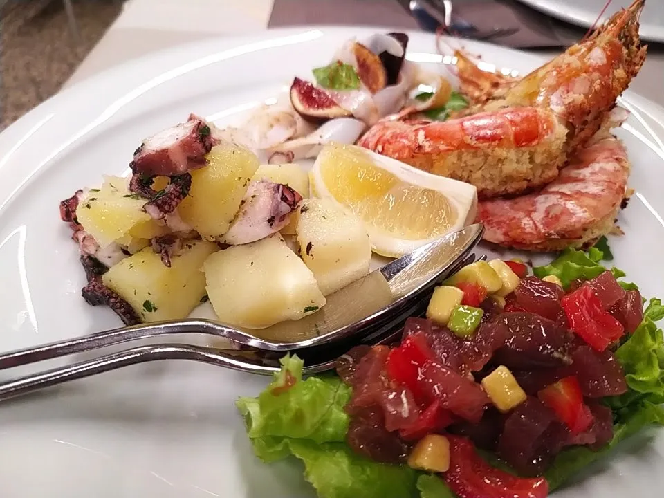 Taverna Mediterranea_Cabiate_slider_image_3