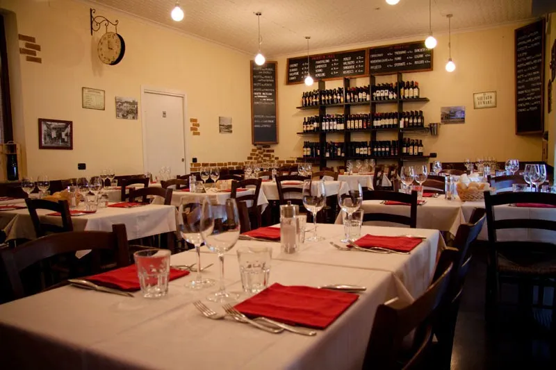 Oss Bus restaurant in Cabiate