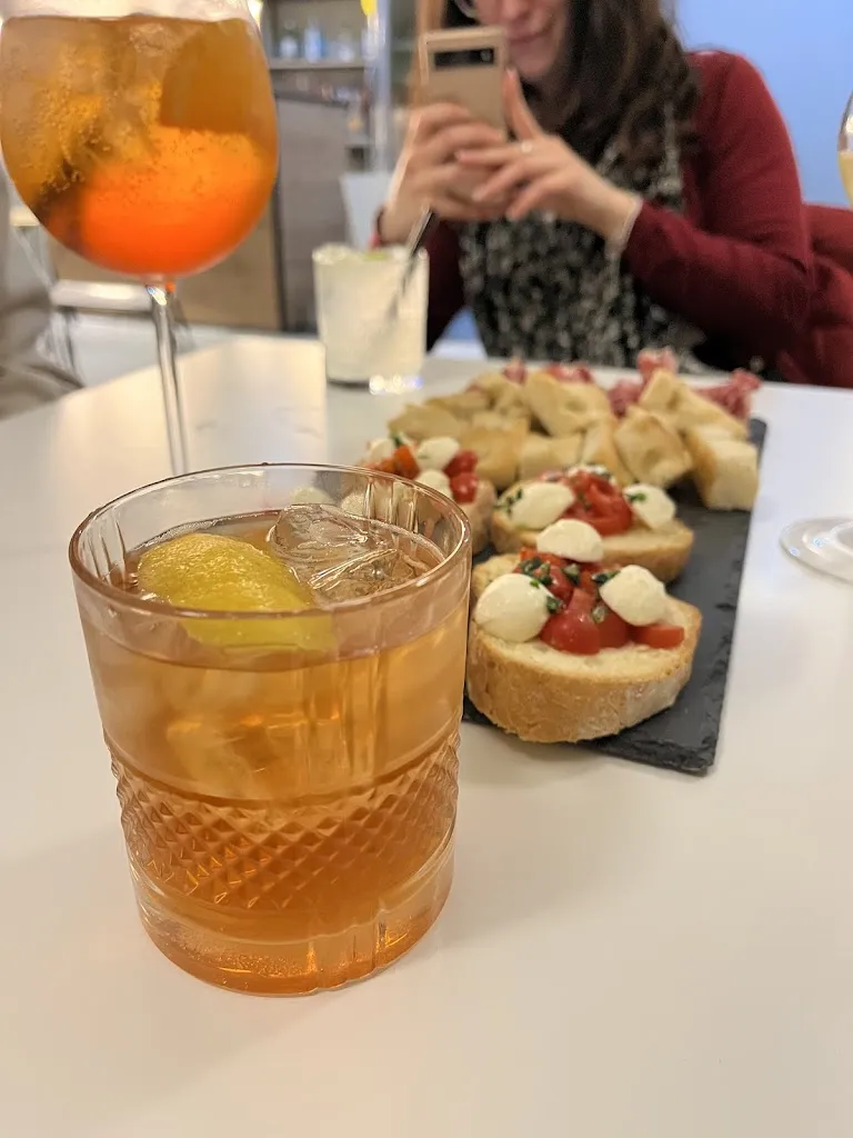 Martina Sparacio _Feelings - Fried chicken & cocktails_Cabiate_review