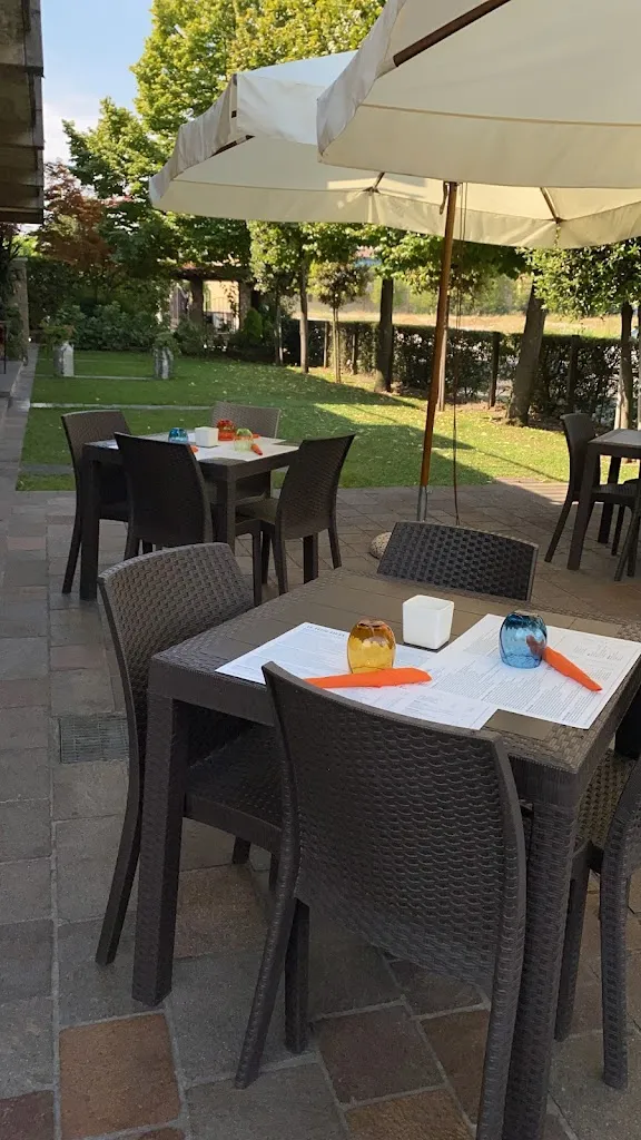 Pizzeria Linus Calcinato restaurant in Calcinato