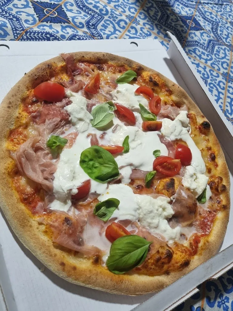 Sara Piazza_Pizzeria D'asporto La Luna_Calcinato_review