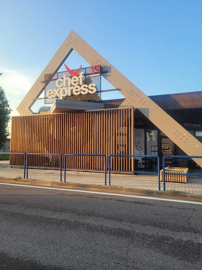 Chef Express West Campagnola_Calcinato_slider_image_2