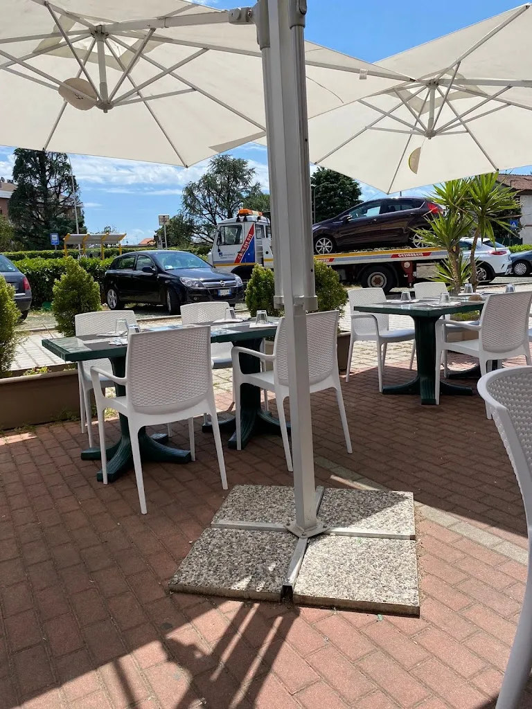 S. Z._Ristorante Pizzeria Italo Cinese di Zhu Maochao_Caleppio_review