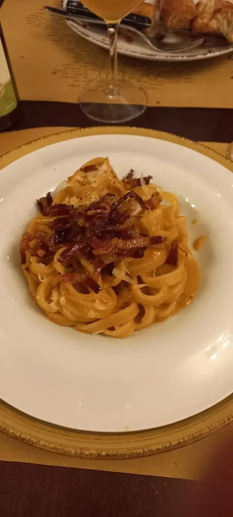 Anna Maria Cagnetta_Bistrot Qua La Mano_Caleppio_review