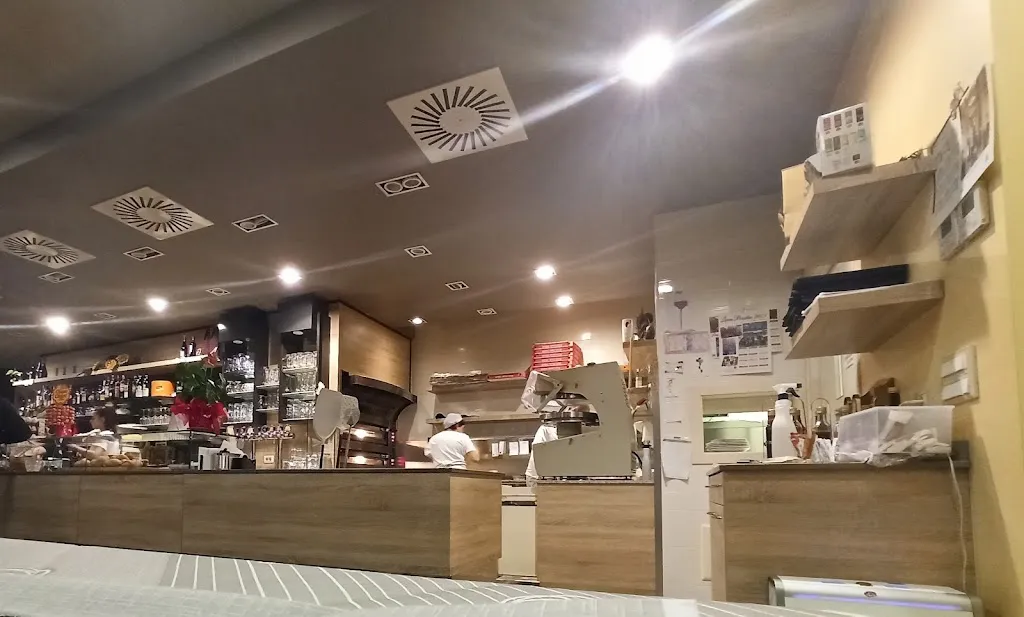 Pizzeria Bar La Cuccia e Il Nido_Calvatone_slider_image_3