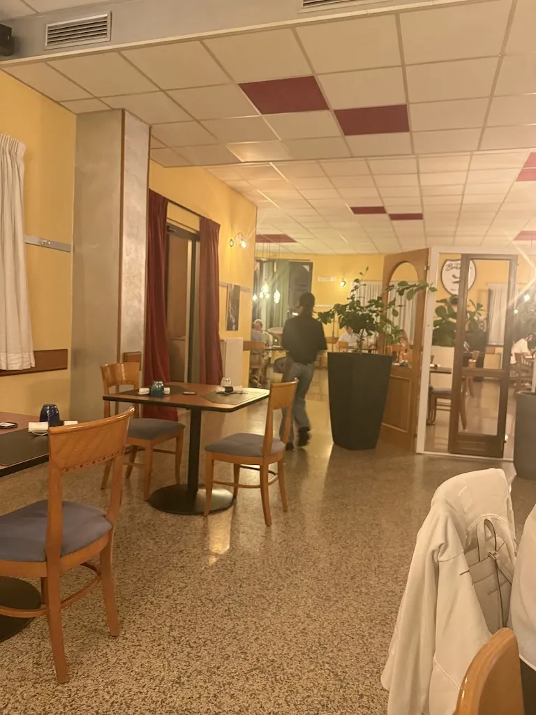 Ostello Brembo - Ristorante_Camerata Cornello_slider_image_3