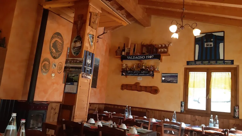 Rifugio Cespedosio_Camerata Cornello_slider_image_1