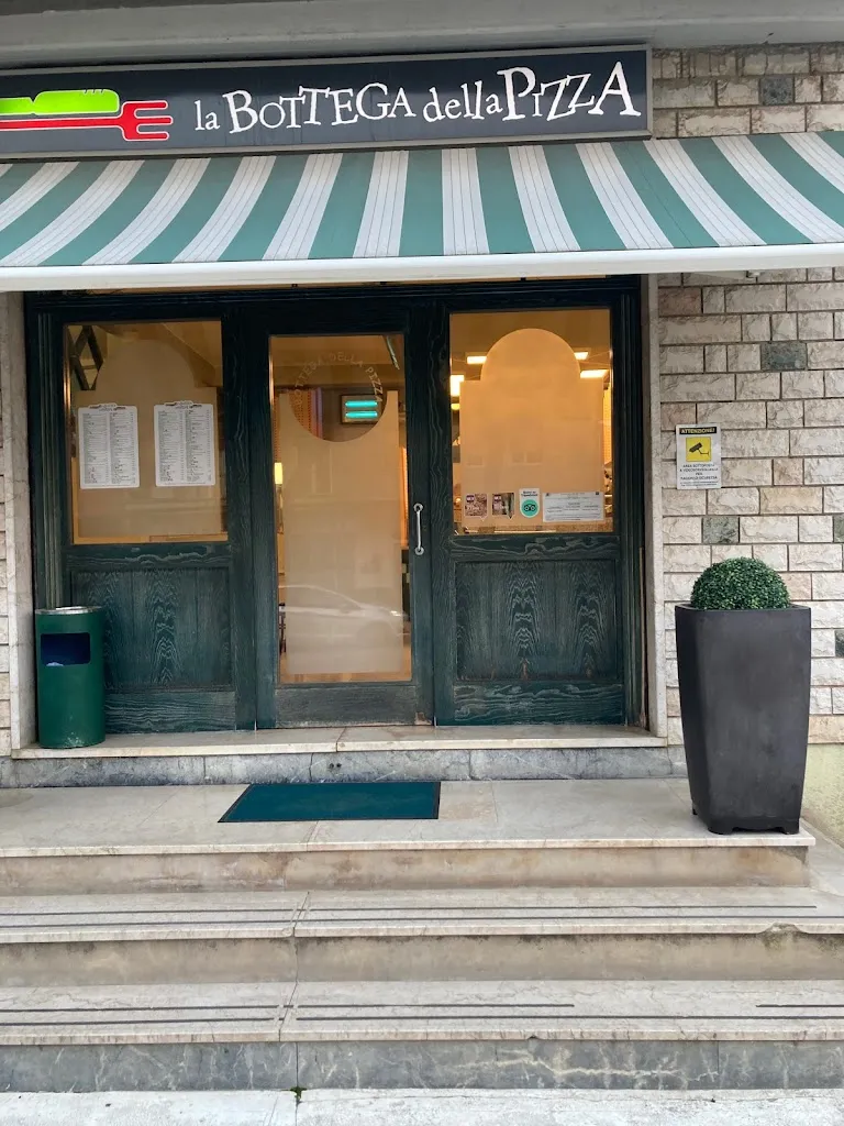 Bottega della Pizza restaurant in Calvagese della Riviera