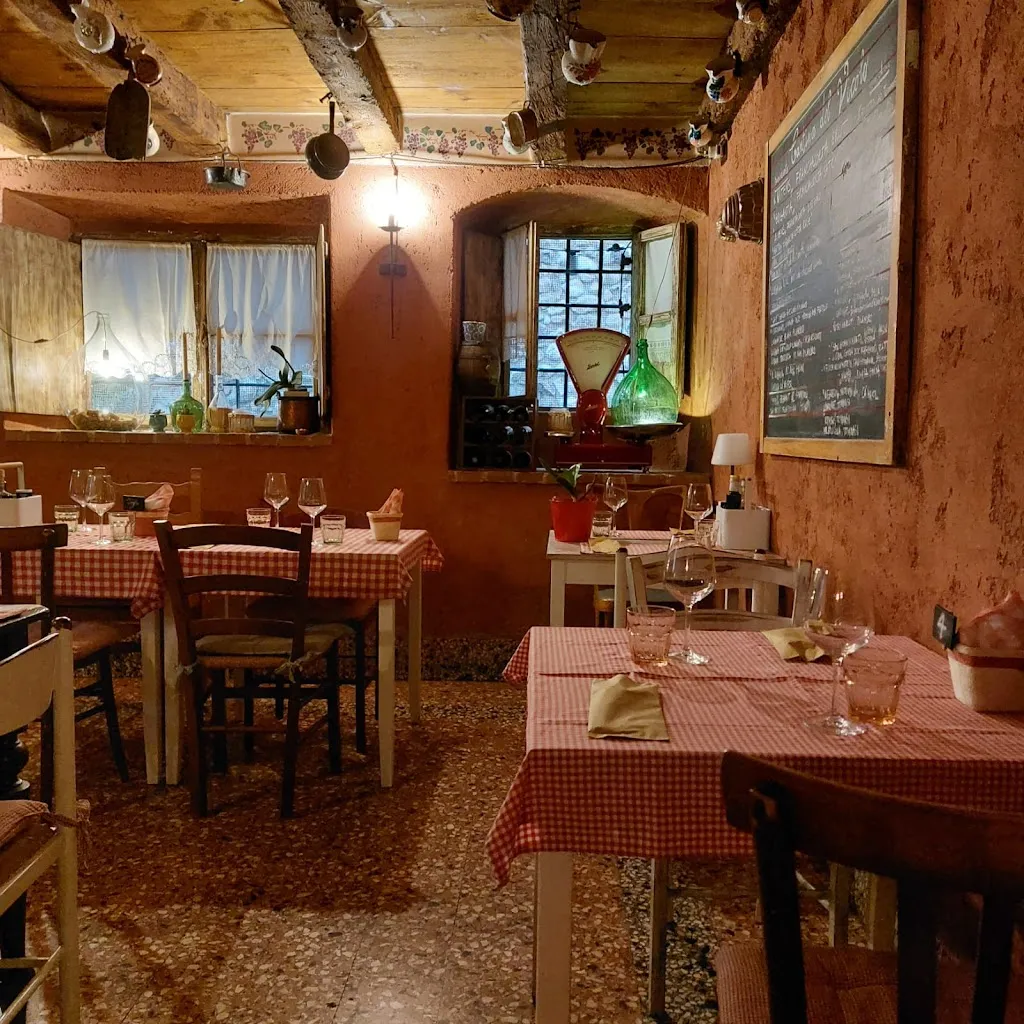 Cantina del Vicolo di Ravarotto Pierpaolo_Calvagese della Riviera_slider_image_3