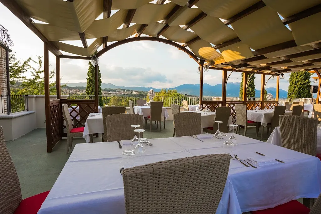 Restaurant Belvedere restaurant in Calvagese della Riviera