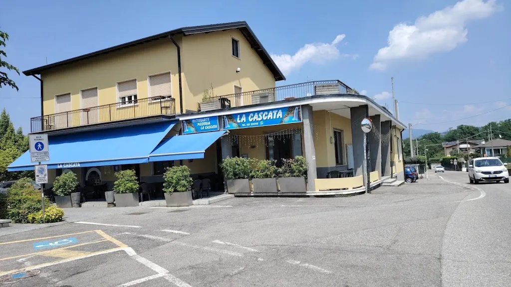 La Cascata restaurant in Camnago-Boscone