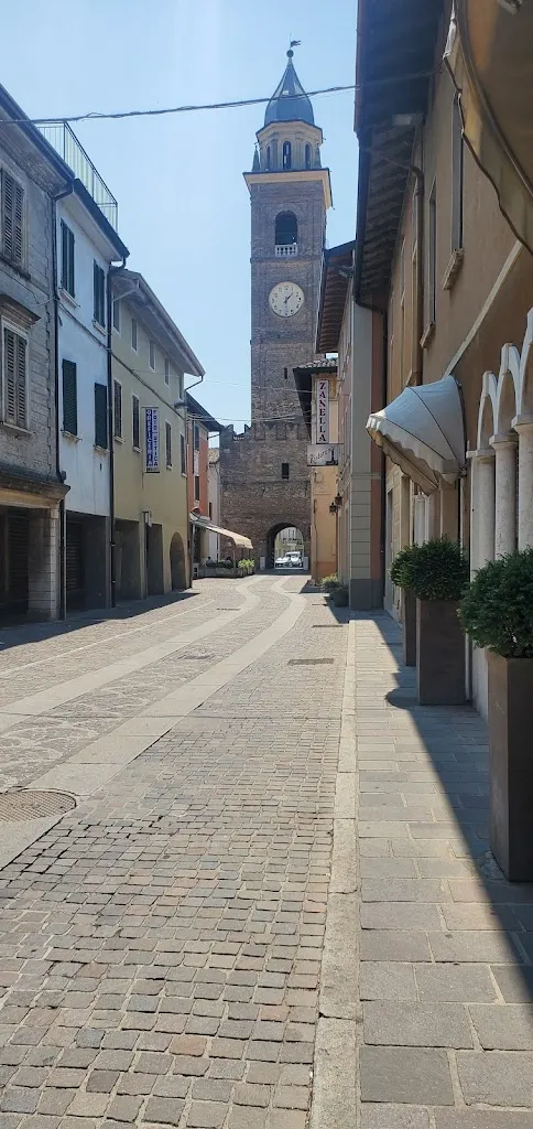 E Uka_Al Gambero_Calvisano_review