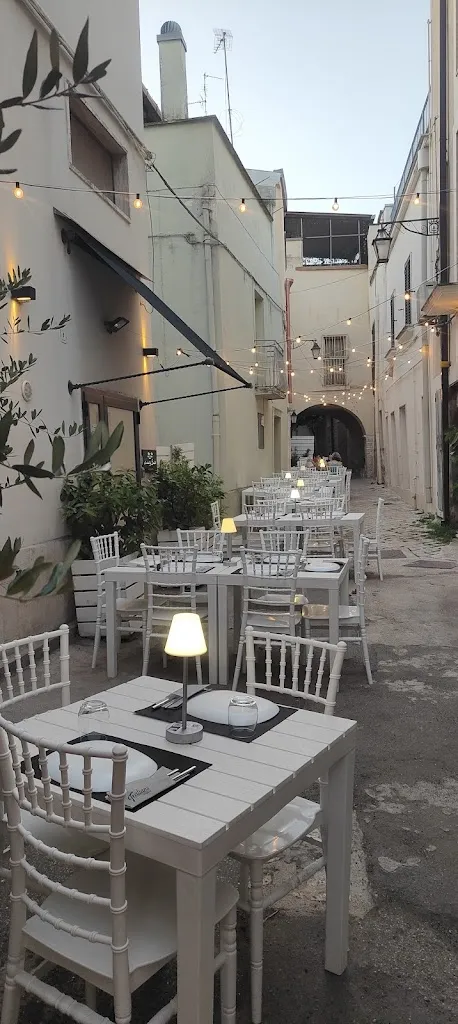 LEA SHARK_ITALIANS RistoPizza_Acquaviva delle Fonti_review