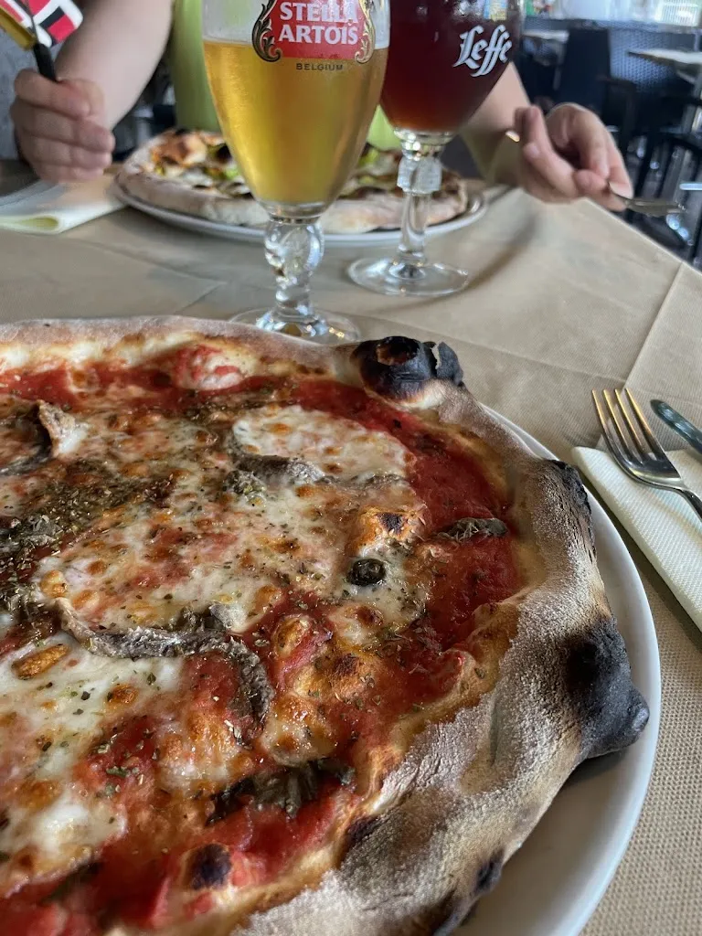 Federica Filipponi_Pizzeria Il Cinghei_Camparada_review