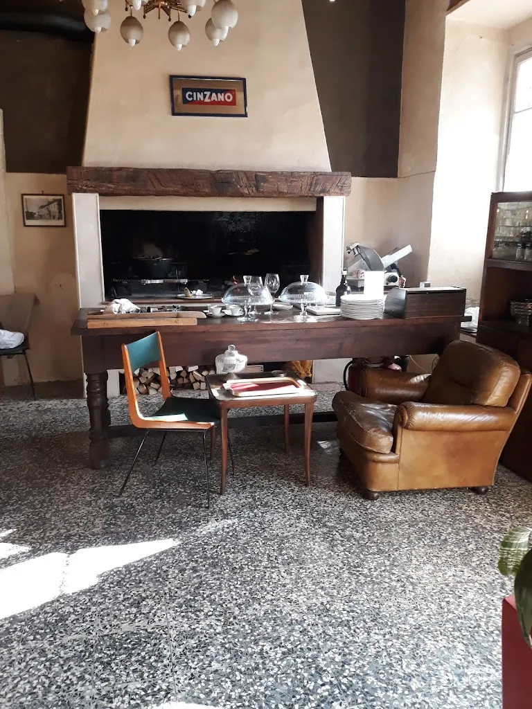 La Tavernetta restaurant in Campofiorenzo-California