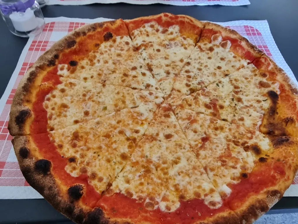 Menu_Pizzeria Mon Amour_Campofiorenzo-California_image_7