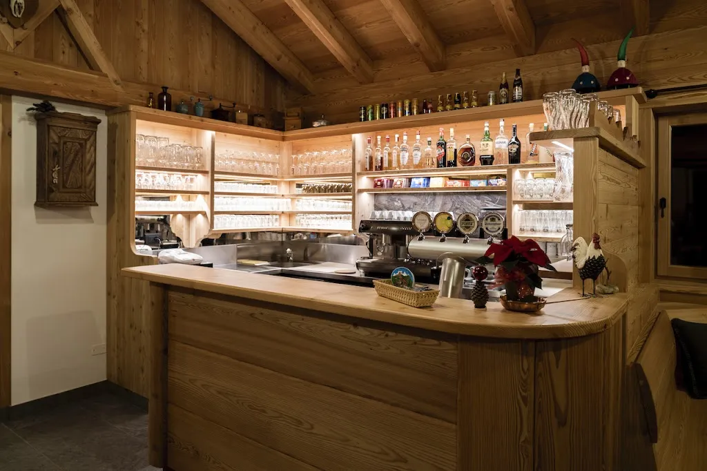 Baita Lino Brach restaurant in Campitello