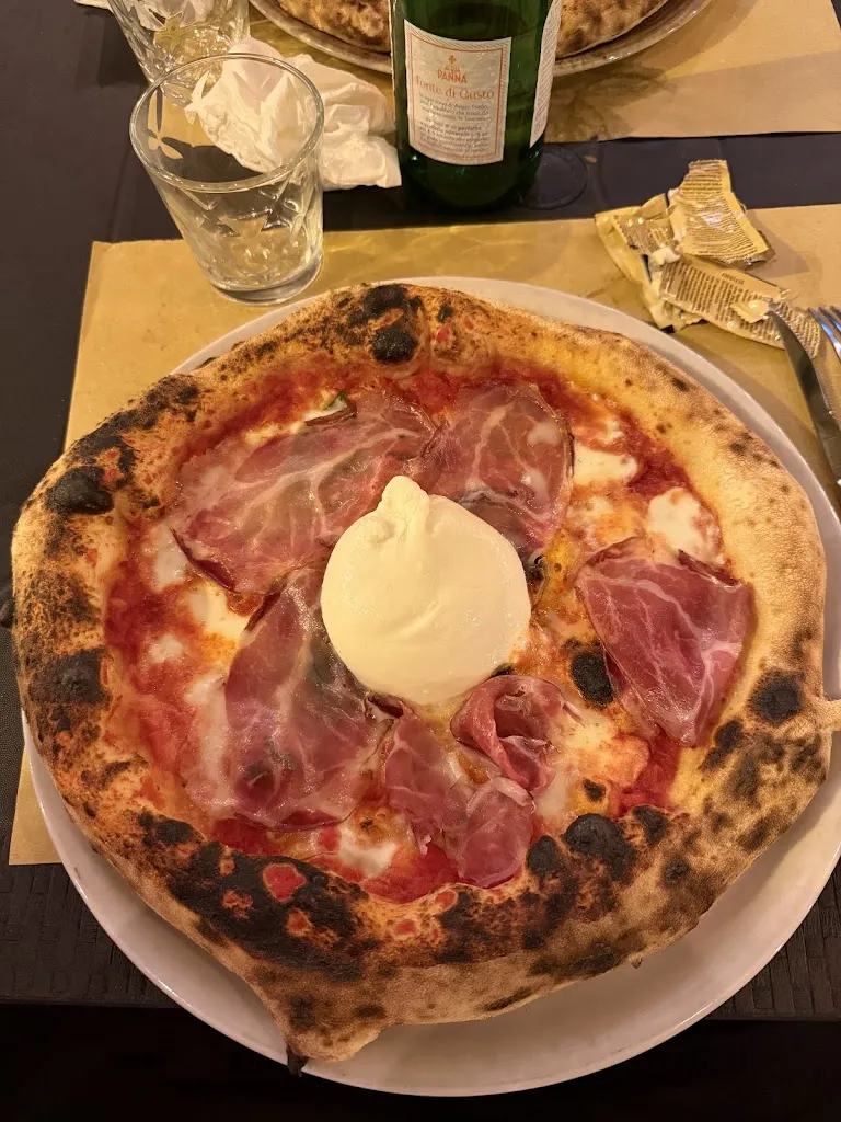 gabry Curione_La Tana di Aldo | Pizzeria Napoletana_Acquaviva delle Fonti_recensione