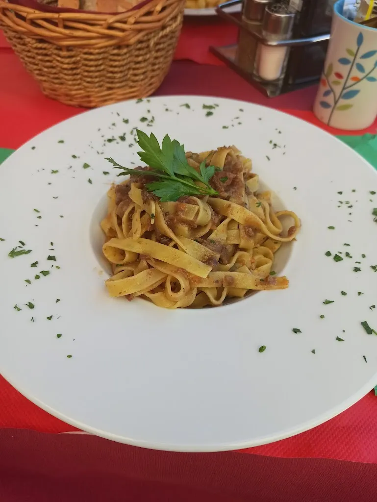 Giada Voltolini_Baita Ischia_Campitello_review