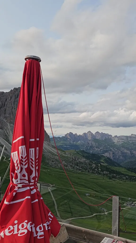 Rifugio Col Rodella_Campitello_slider_image_2