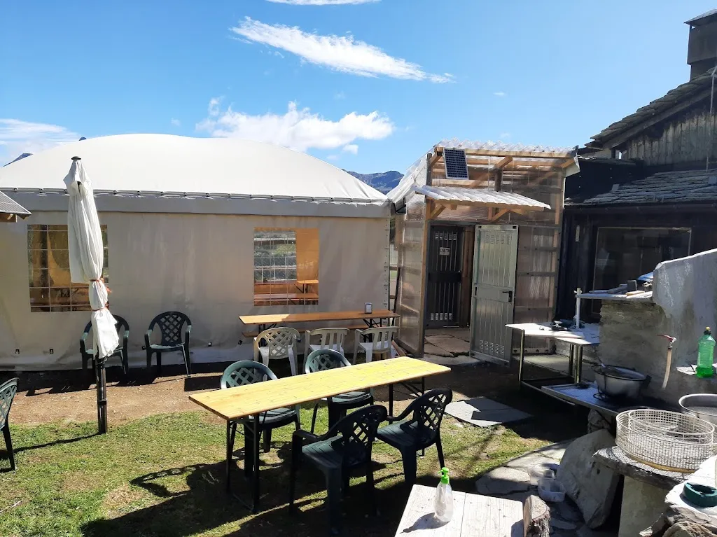 Agriturismo Pizzo Quadro_Campodolcino_slider_image_1