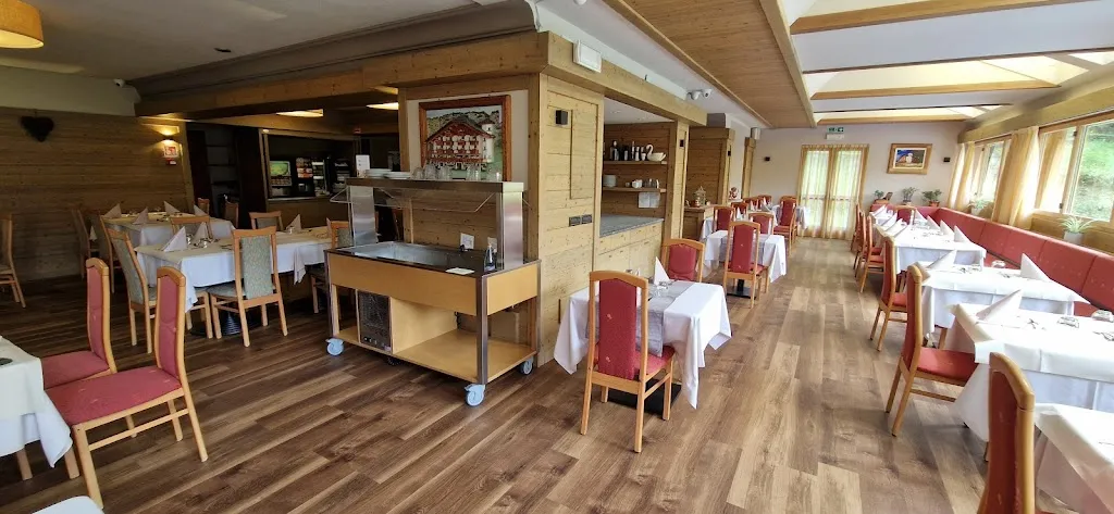 Ristorante Pizzeria Alps Oriental_Campodolcino_slider_image_3