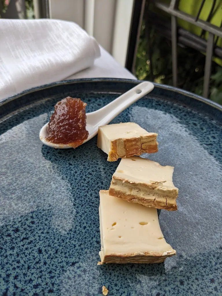 Laura SP_Terrazza Manzotti_Canonica_review