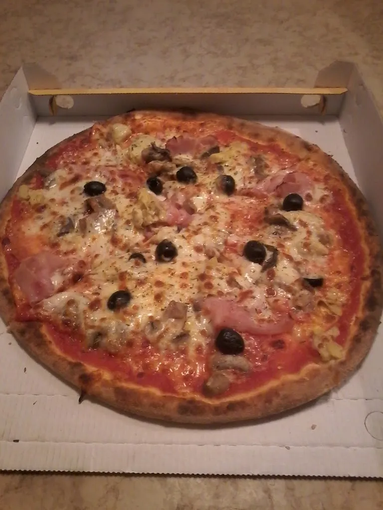 Non Solo Pizza Gi & Ma - Pizzeria Rosticceria Candia Lomellina Consegna a Domicilio_Candia Lomellina_slider_image_2