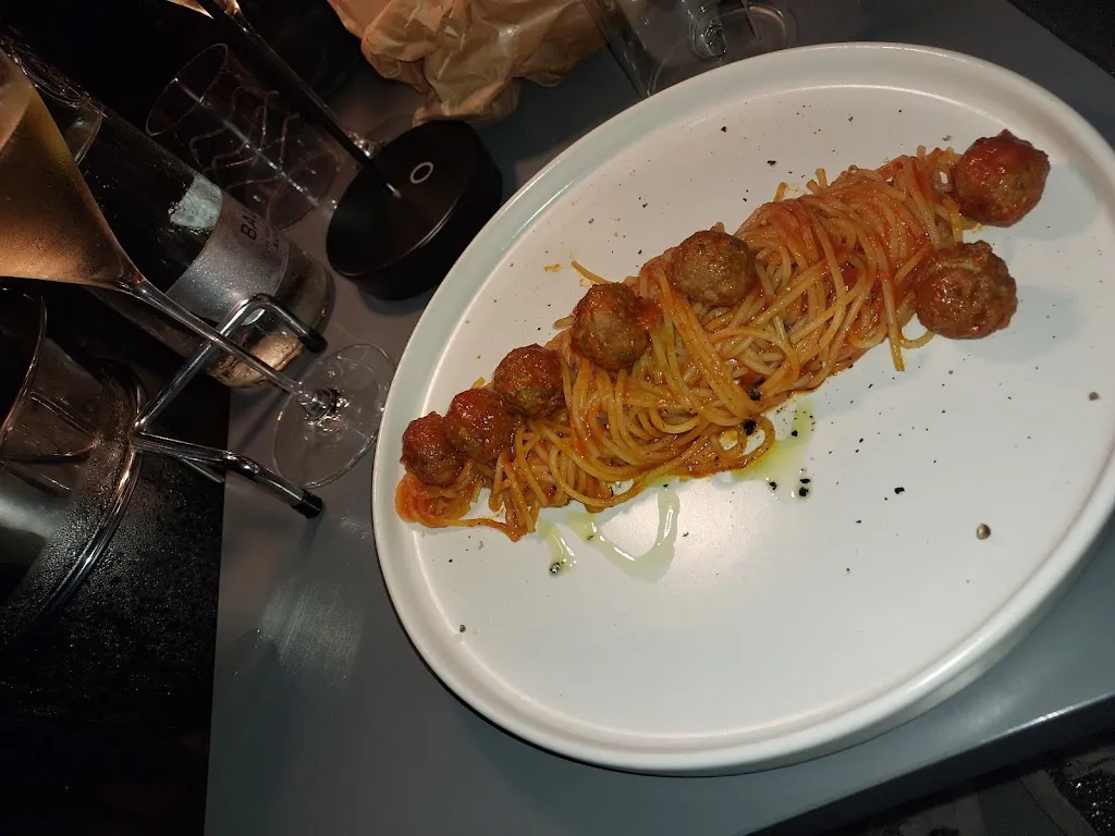 Menu_Madame Blanc | Verona_Canova-San Zeno_image_7