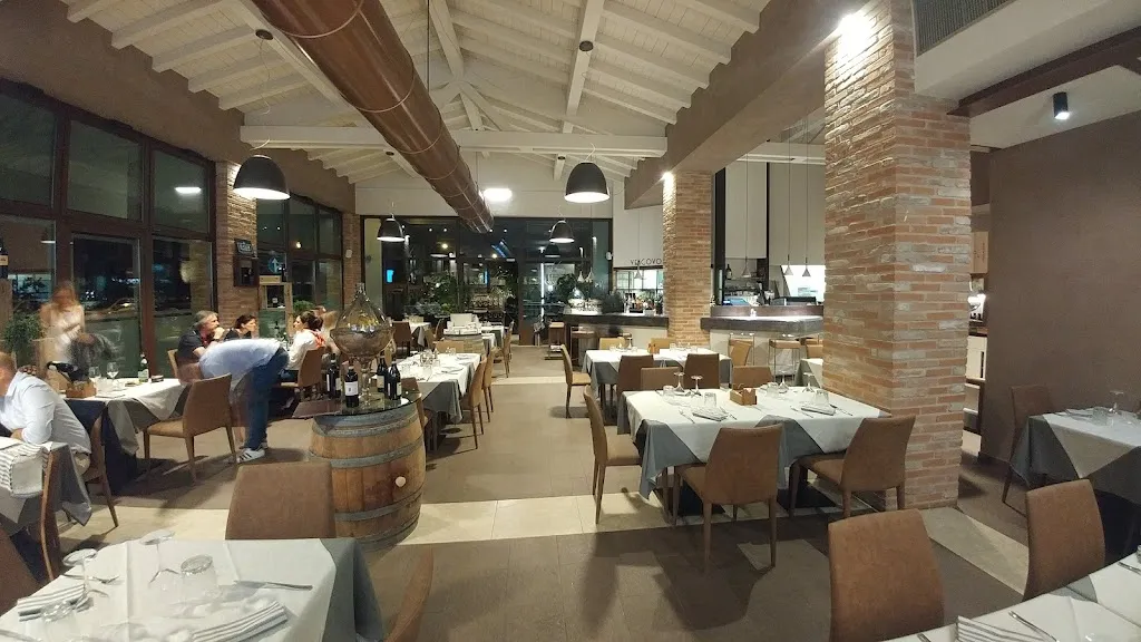 John Carey_Vescovo Moro_Canova-San Zeno_recensione