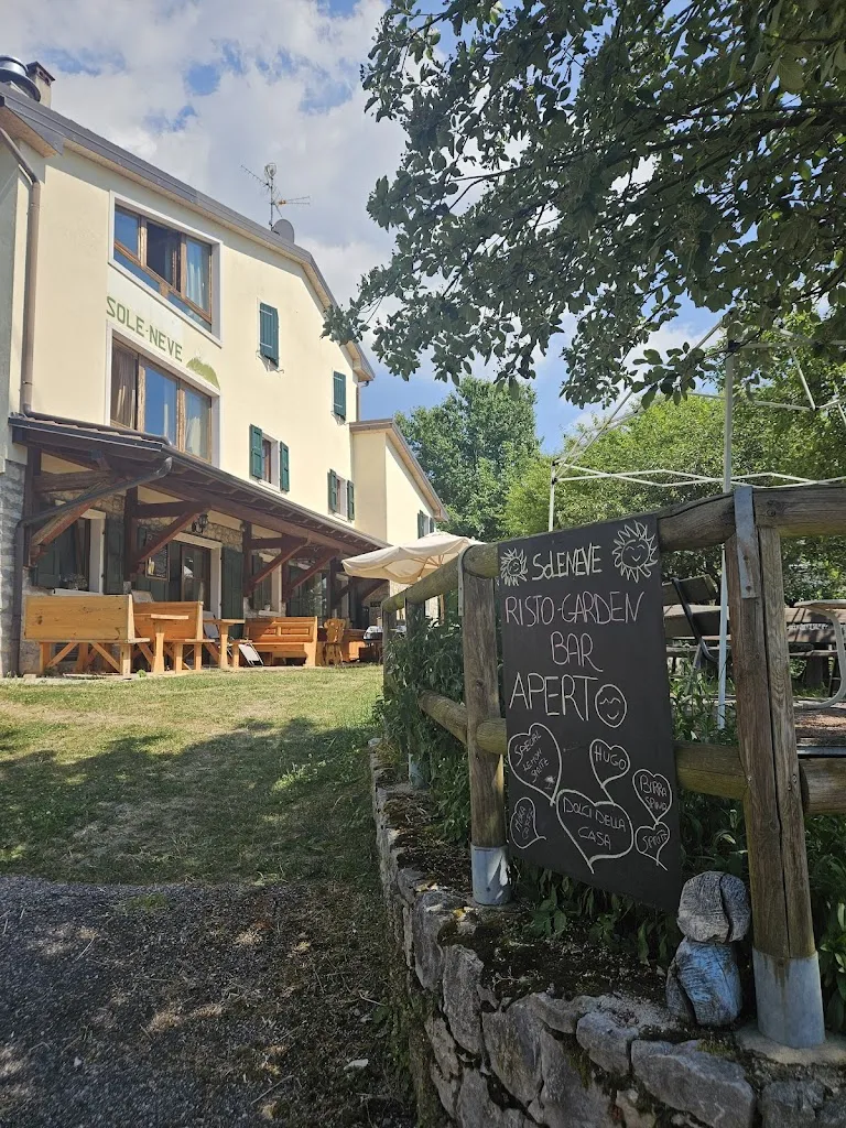 Moreno Domenichini_Countryhouse Sole Neve_Canova-San Zeno_review