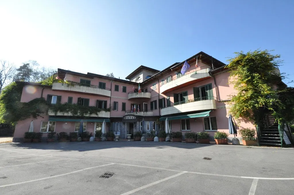 Impero Hotel restaurant in Cantello