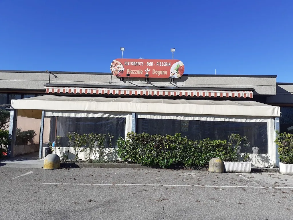 Piazzale Dogana_Cantello_slider_image_1