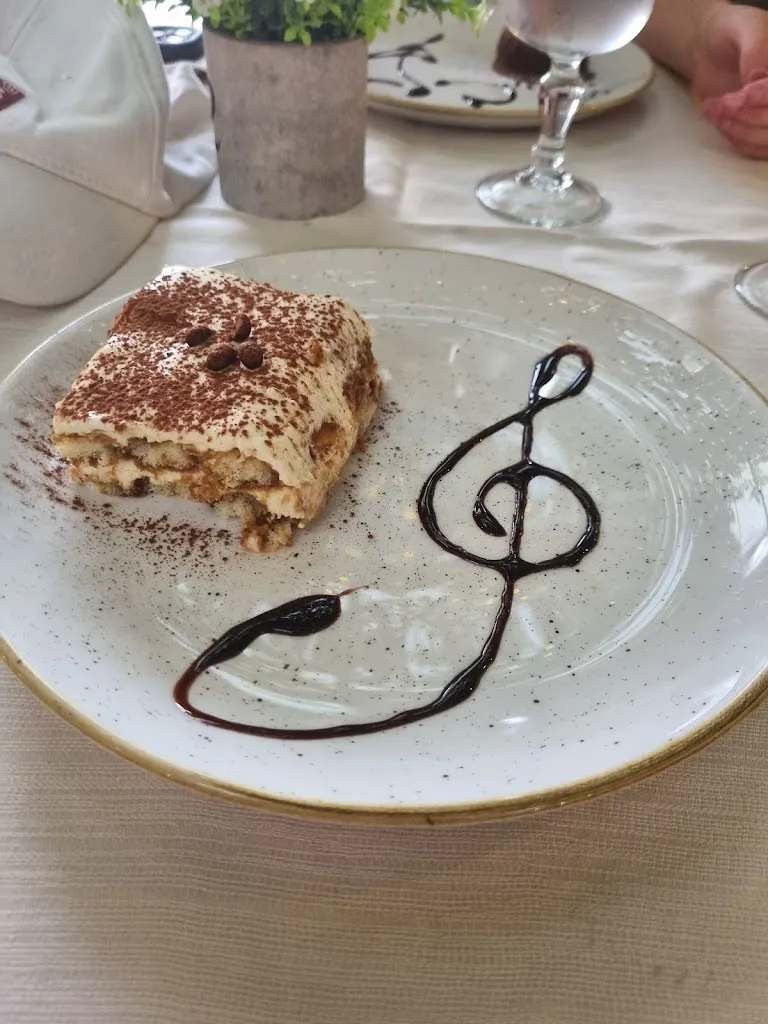 Impero Ristorante Pizzeria_Cantello_slider_image_2