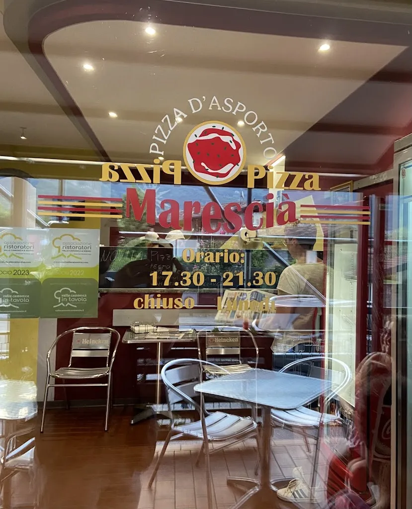 Pizza Pizza Marescià_Capo di Ponte_slider_image_3