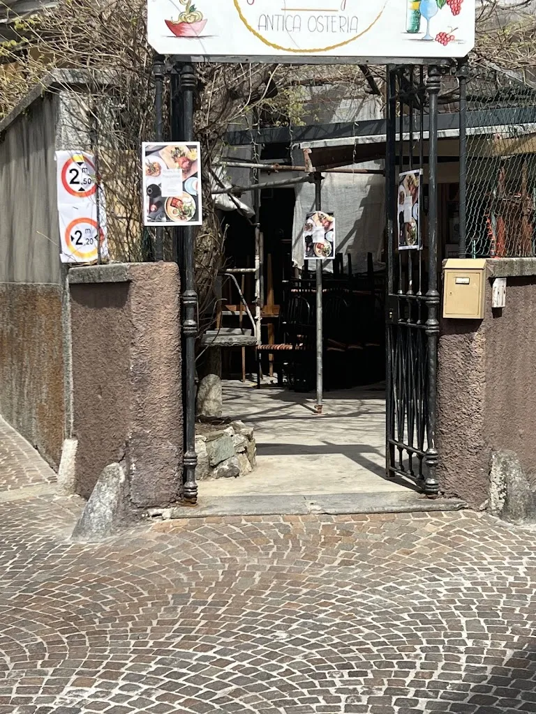 Antica Osteria Gocce di Sapore restaurant in Canzo