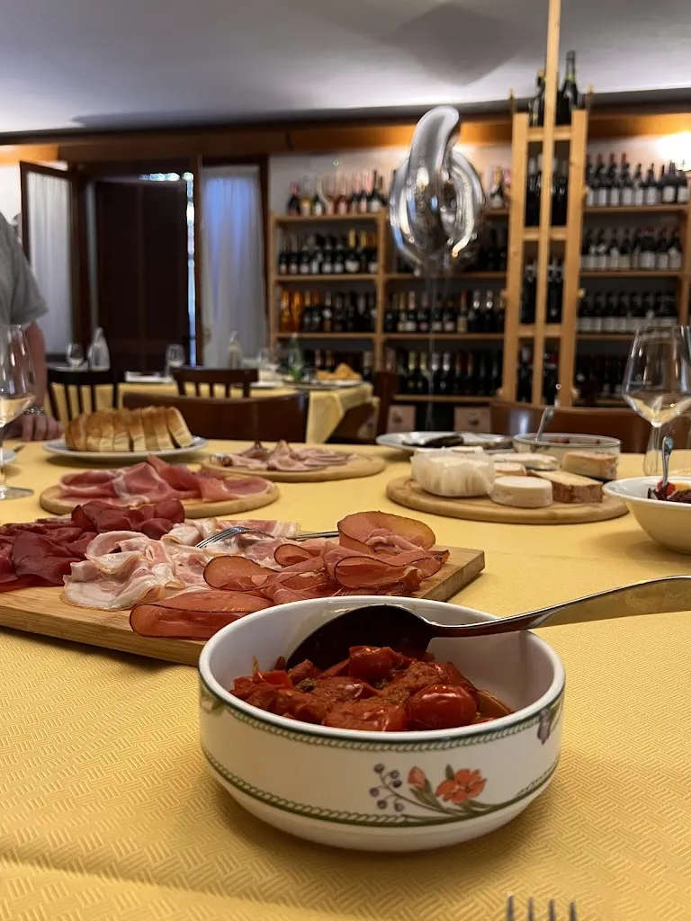 Ristorante Enoteca Oenotheque_Canzo_slider_image_3