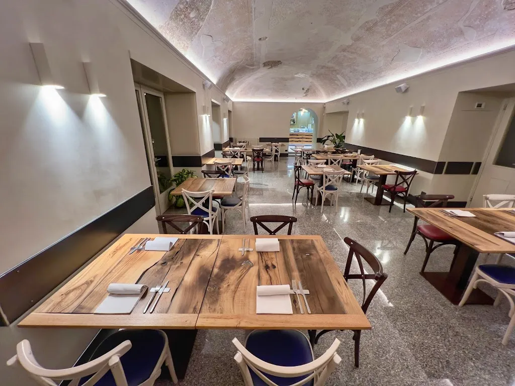 Ponti Bistrot restaurant in Canzo