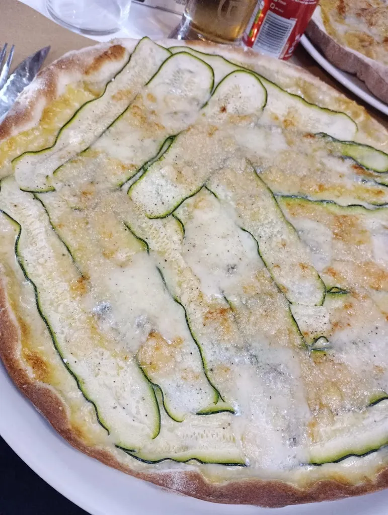 Menu_Center Green Six_Canzo_image_6