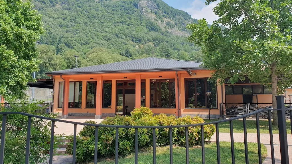 Center Green Six_Canzo_slider_image_3