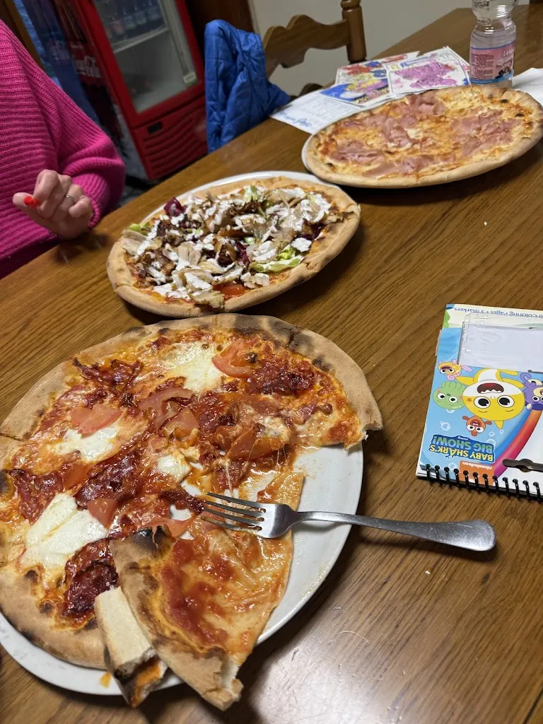 Pete Semaan_Pizzeria Pace_Canzo_review