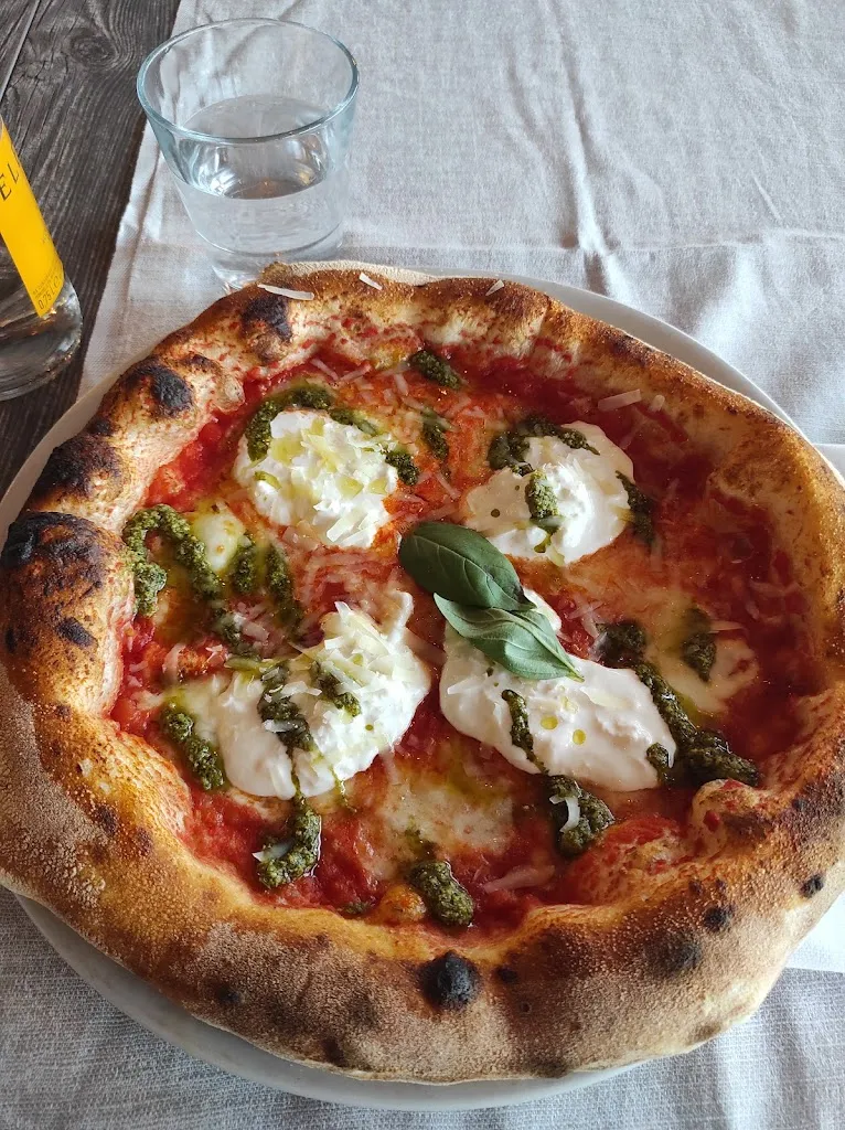 Mamma mò - Pizza & Grill_Caponago_slider_image_3