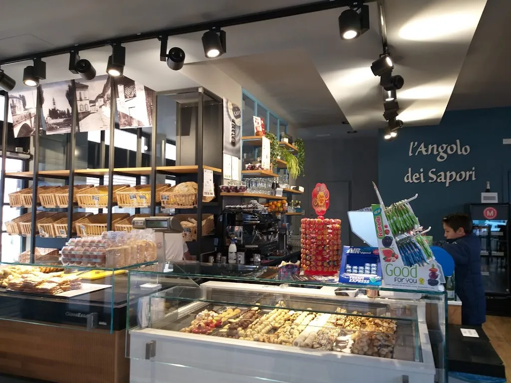 L'angolo Dei Sapori restaurant in Caponago